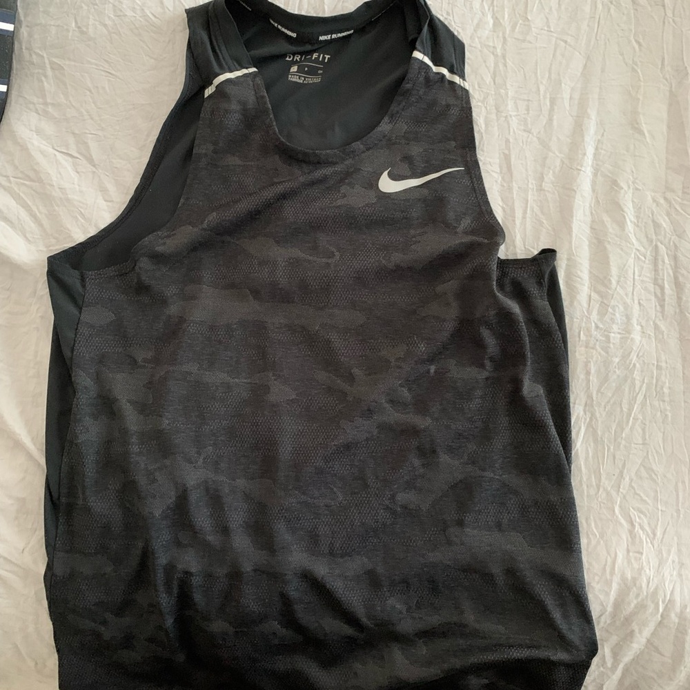 Nike Camo Size Small Tank